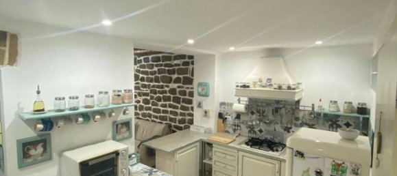 3 rooms Apartment in Viterbo, Italy No. 106744 5