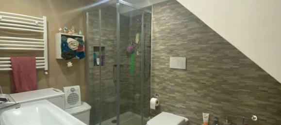 3 rooms Apartment in Viterbo, Italy No. 106744 9