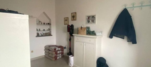 3 rooms Apartment in Viterbo, Italy No. 106744 10