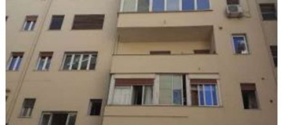 5 rooms Apartment in Naples, Italy No. 10210 12