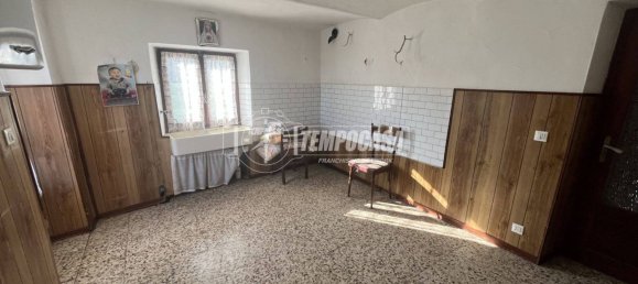 3 bedrooms House in Castellamonte, Italy No. 196954 16