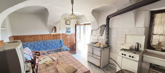 3 bedrooms House in Castellamonte, Italy No. 196954 13