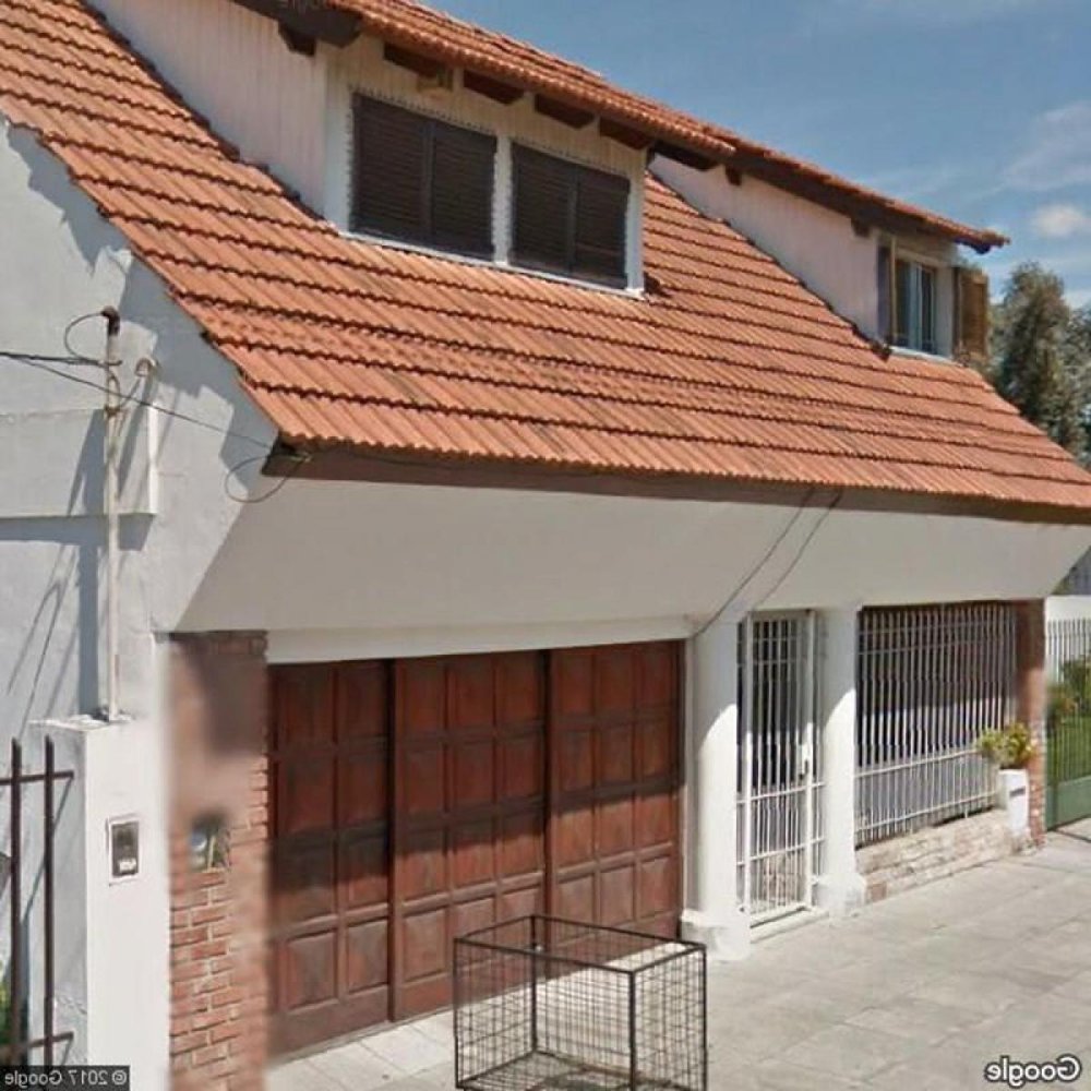 3 bedrooms House in San Miguel, Argentina No. 102212