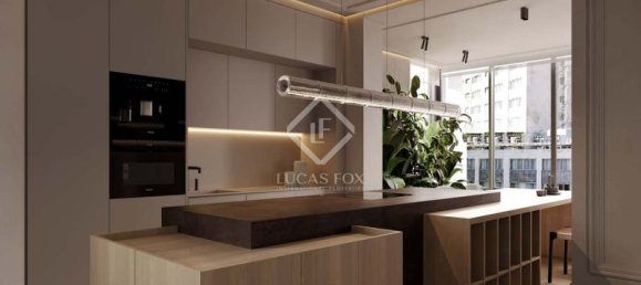 4 bedrooms Apartment in Barcelona, Spain No. 87874 2