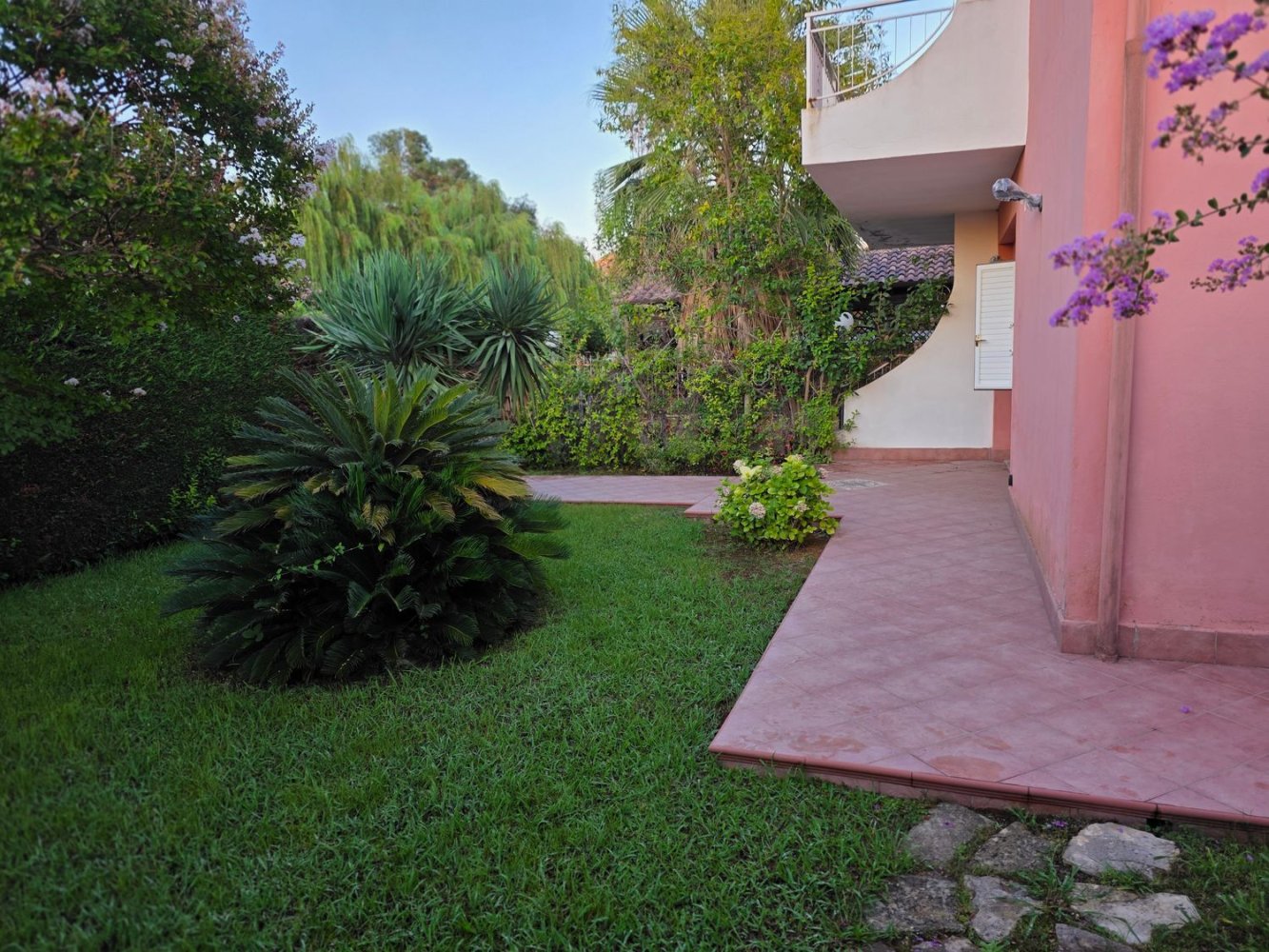 Дом с 4 комнатами в Скалея, Италия № 258354