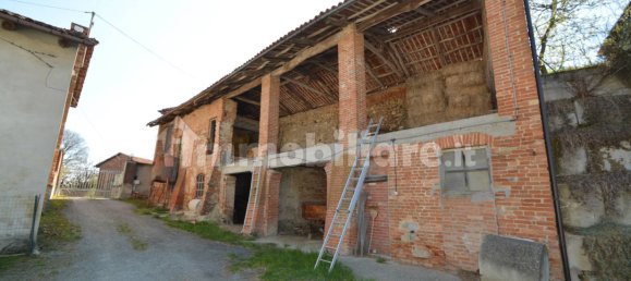 3 bedrooms House in Aramengo, Italy No. 171693 6