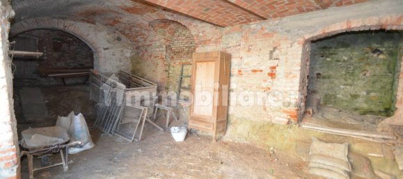 3 bedrooms House in Aramengo, Italy No. 171693 10