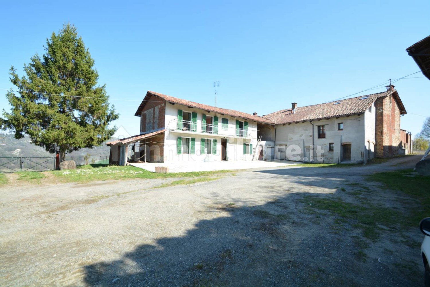 3 bedrooms House in Aramengo, Italy No. 171693