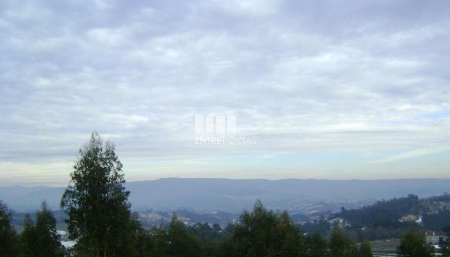 Grundstück in Marco de Canaveses, Portugal 27000m², Nr. 54459