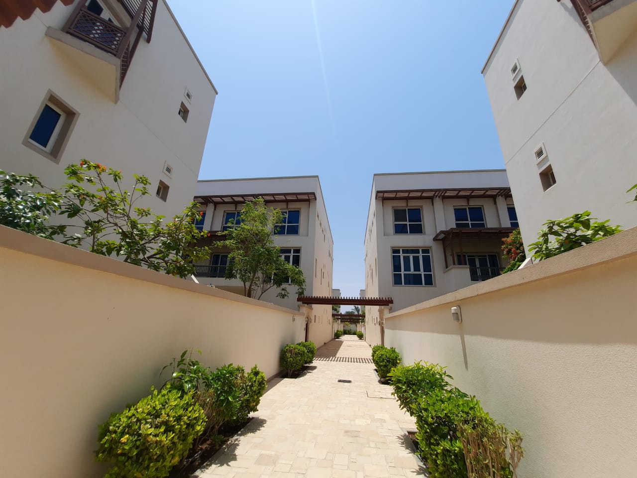 6 bedrooms Villa in Muscat, Oman No. 1281