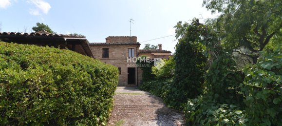 4 bedrooms House in Ripe San Ginesio, Italy No. 365070 19