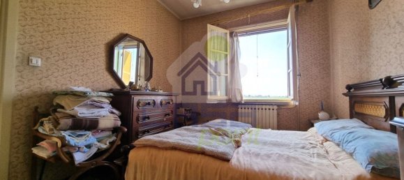 4-salle Appartement à Cornovecchio, Italy No. 178966 8