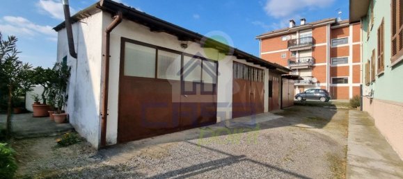 4-salle Appartement à Cornovecchio, Italy No. 178966 15