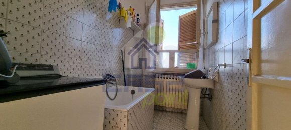 4-salle Appartement à Cornovecchio, Italy No. 178966 10