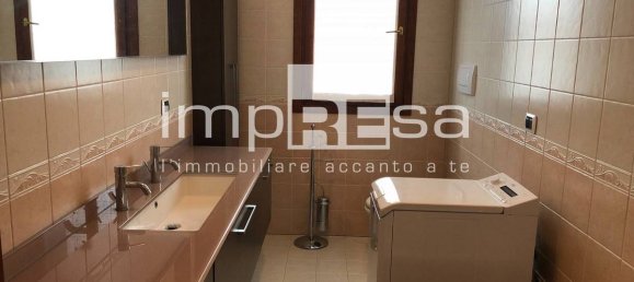 Квартира с 3 спальнями в Виллорба, Италия № 332486 11