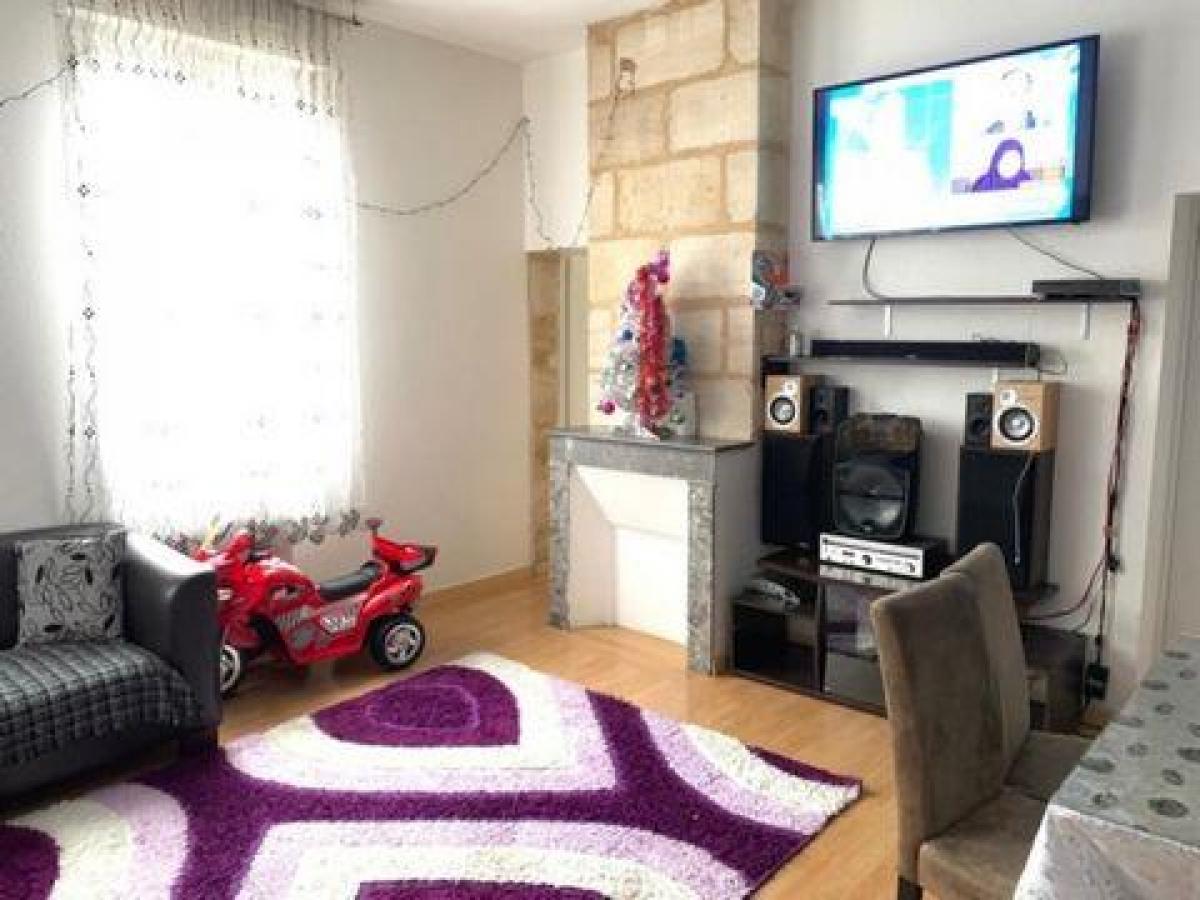 Condominio de 2 dormitorios en Bordeaux, France No. 5874