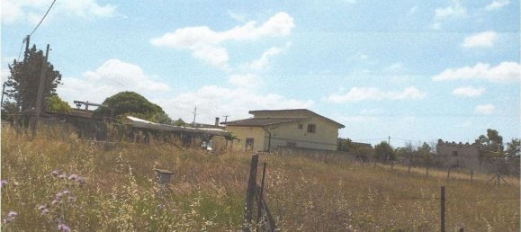 6 rooms Apartment in Aprilia, Italy No. 100482 3