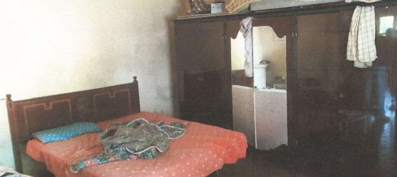 6 rooms Apartment in Aprilia, Italy No. 100482 10