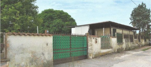 6 rooms Apartment in Aprilia, Italy No. 100482 4