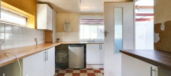 2 Schlafzimmer Gewerbliche Immobilie in Dartford, United Kingdom, Nr. 4944 6