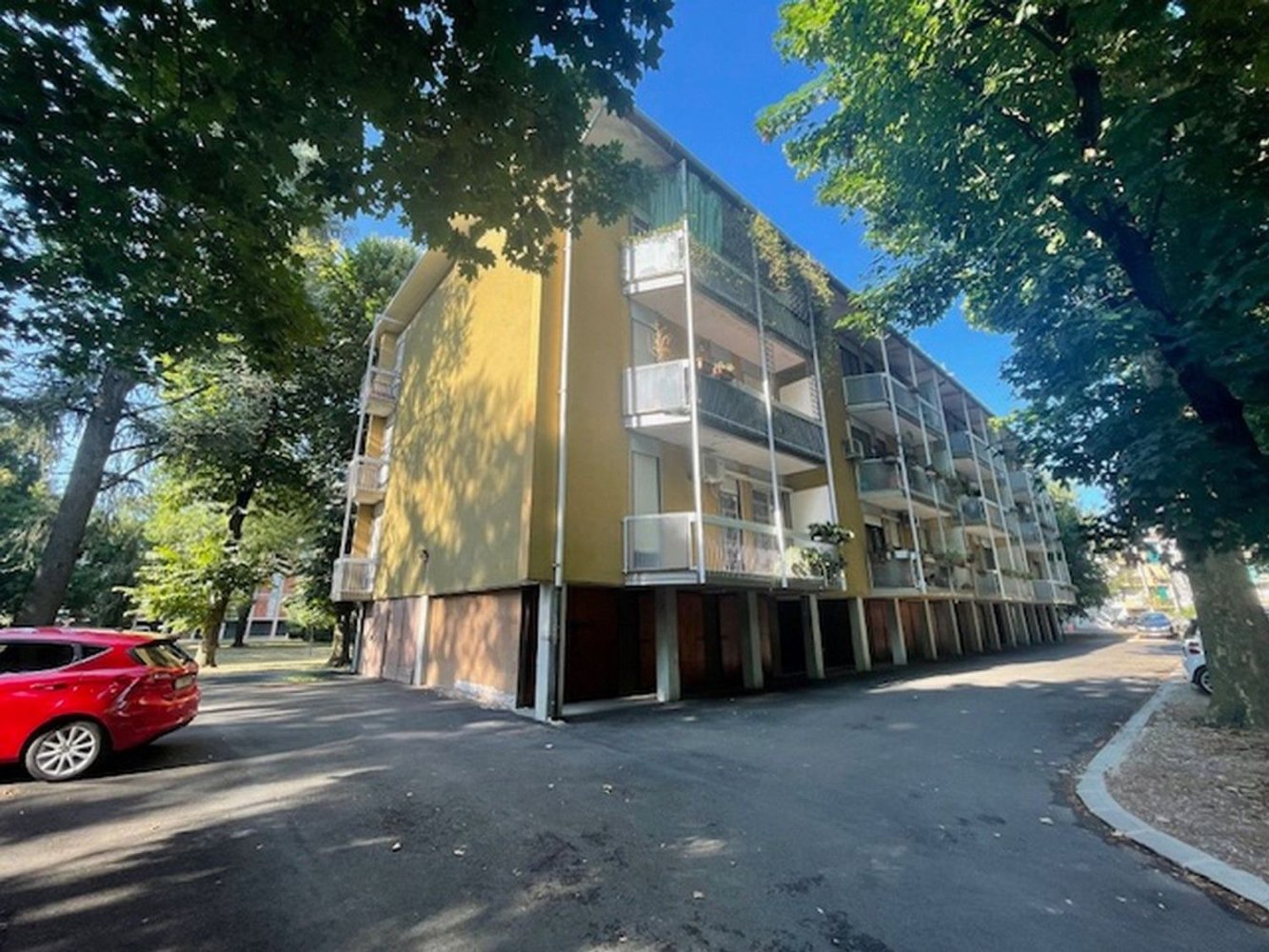 Квартира с 4 комнатами в Сан Донато Миланезе, Италия № 339061