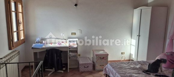 4 bedrooms Apartment in Sinalunga, Italy No. 225358 2