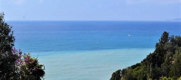 12000m² hôtel à vendre à Corfu, Central Corfu and Diapontian Islands, Corfu, Ionian Islands, Peloponnese, Western Greece and the Ionian, Greece № 5020 2