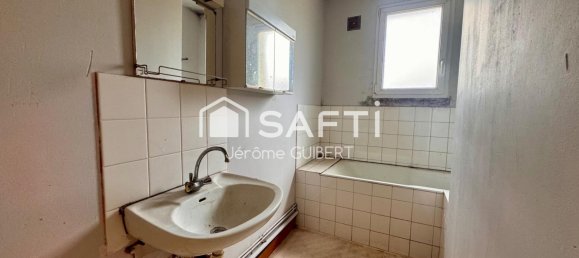 3 bedrooms House in Deux-Sevres, France No. 335192 5