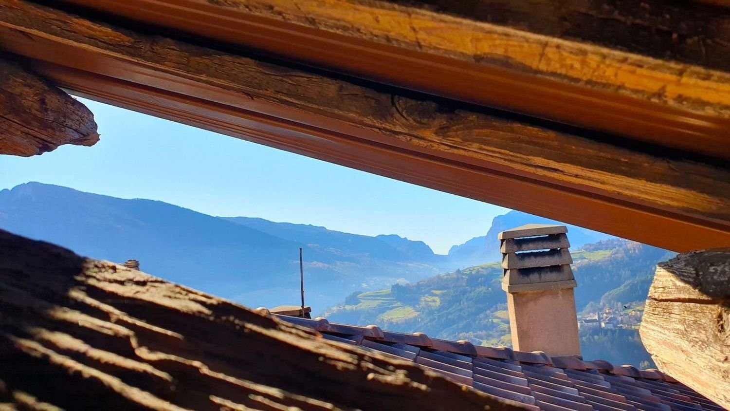 Studio in San Lorenzo Dorsino, Italy No. 174340