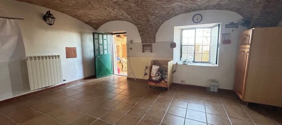 4 غرف نوم شقة في Castagneto Po, Italy رقم 380313 3