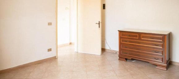 3 Schlafzimmer Wohnung in Cecina, Italy, Nr. 324024 5