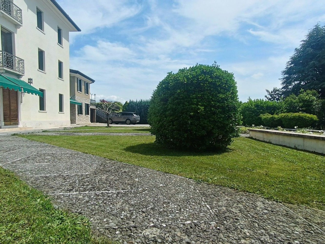20 rooms Villa in Possagno, Italy No. 143249