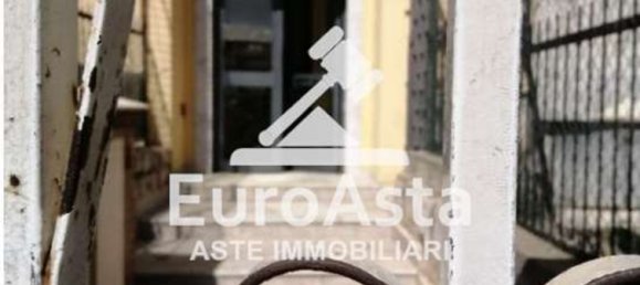 4 Schlafzimmer Wohnung in Palermo, Italy, Nr. 371462 3