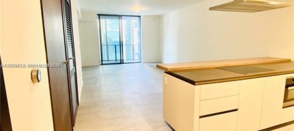 1 غرف نوم عقار تجاري في Miami, الولايات المتحدة رقم 615467 2