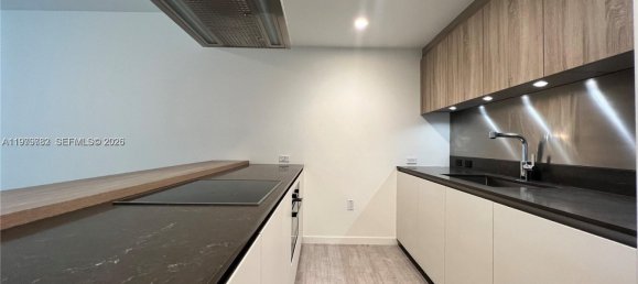 1 غرف نوم عقار تجاري في Miami, الولايات المتحدة رقم 615467 26