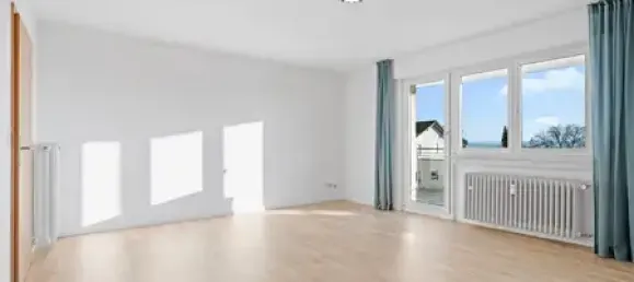 3 rooms Apartment in Bodenseekreis, Germany No. 40360 4