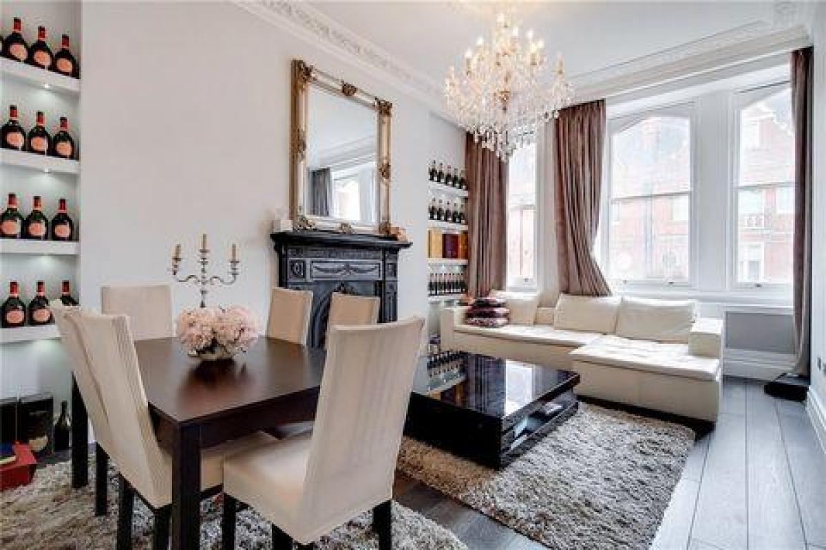 2 bedrooms Condo in London, United Kingdom No. 614