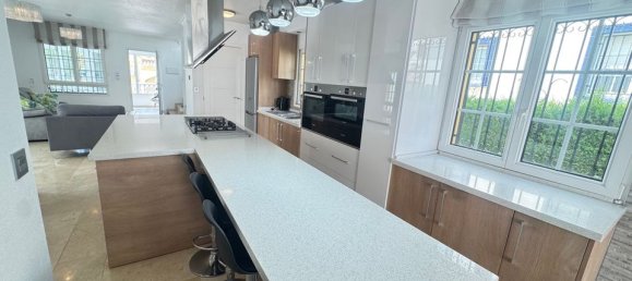 3 غرف نوم فيلا في Alicante, Spain رقم 176484 8