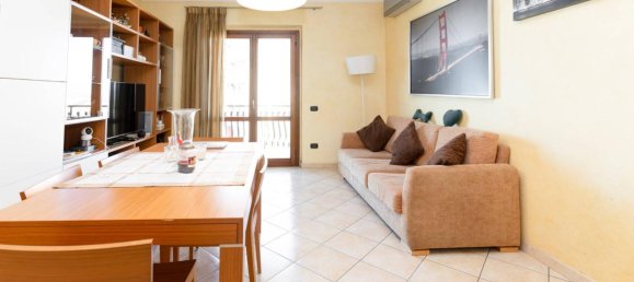 3 rooms Apartment in Monterotondo, Italy No. 41037 3