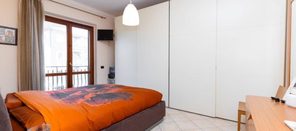 3 rooms Apartment in Monterotondo, Italy No. 41037 6