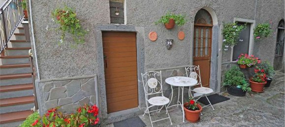 Casa de 9 habitaciónes en Pontremoli, Italy No. 142840 2