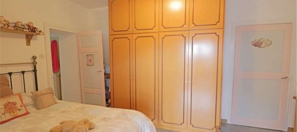 Casa de 9 habitaciónes en Pontremoli, Italy No. 142840 10