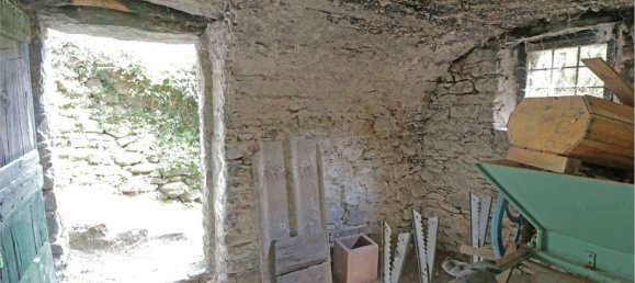 Casa de 9 habitaciónes en Pontremoli, Italy No. 142840 26