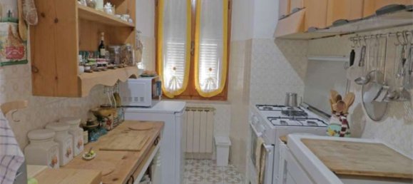 Casa de 9 habitaciónes en Pontremoli, Italy No. 142840 3