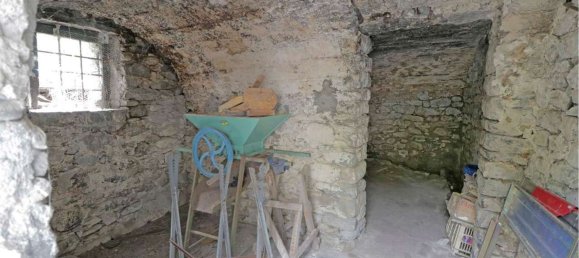 Casa de 9 habitaciónes en Pontremoli, Italy No. 142840 24