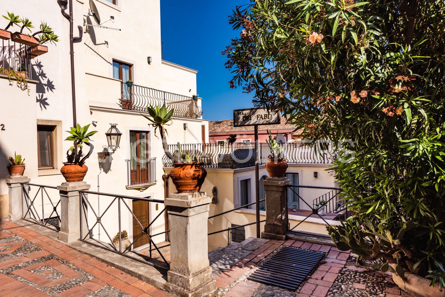 2 غرف نوم بناية في Taormina, Italy رقم 103962