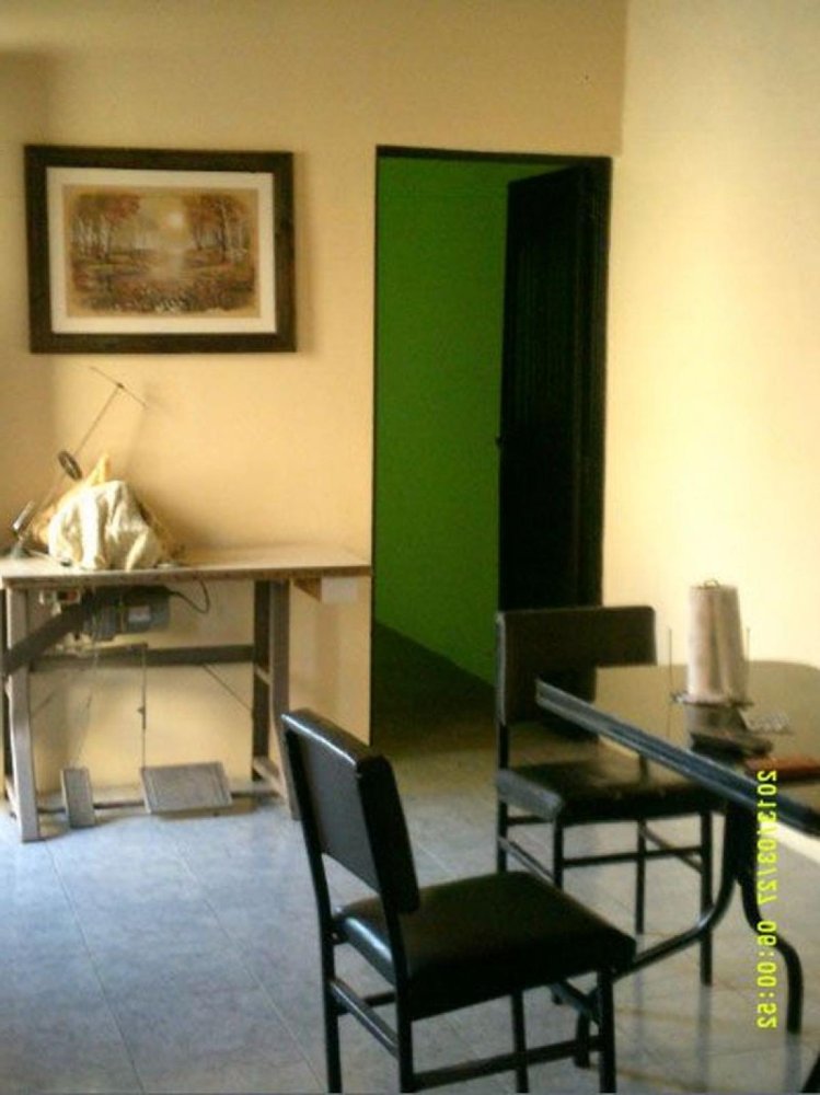 Casa de 2 dormitorios en Ituzaingó, Argentina No. 59495