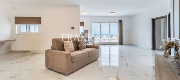 3 bedrooms Apartment in San Gwann, Malta No. 4982 6