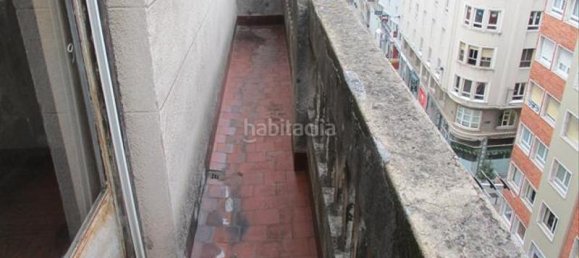 4 bedrooms Apartment in Santander, Spain No. 140065 3