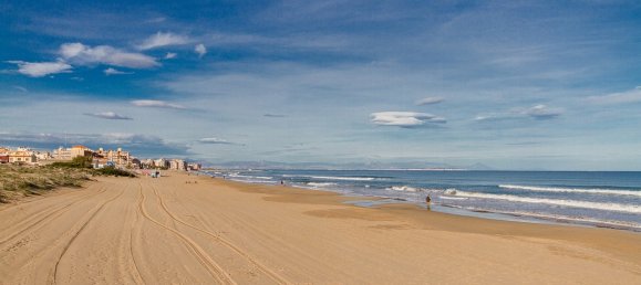 3 bedrooms Penthouse in La Mata, Spain No. 7251 15